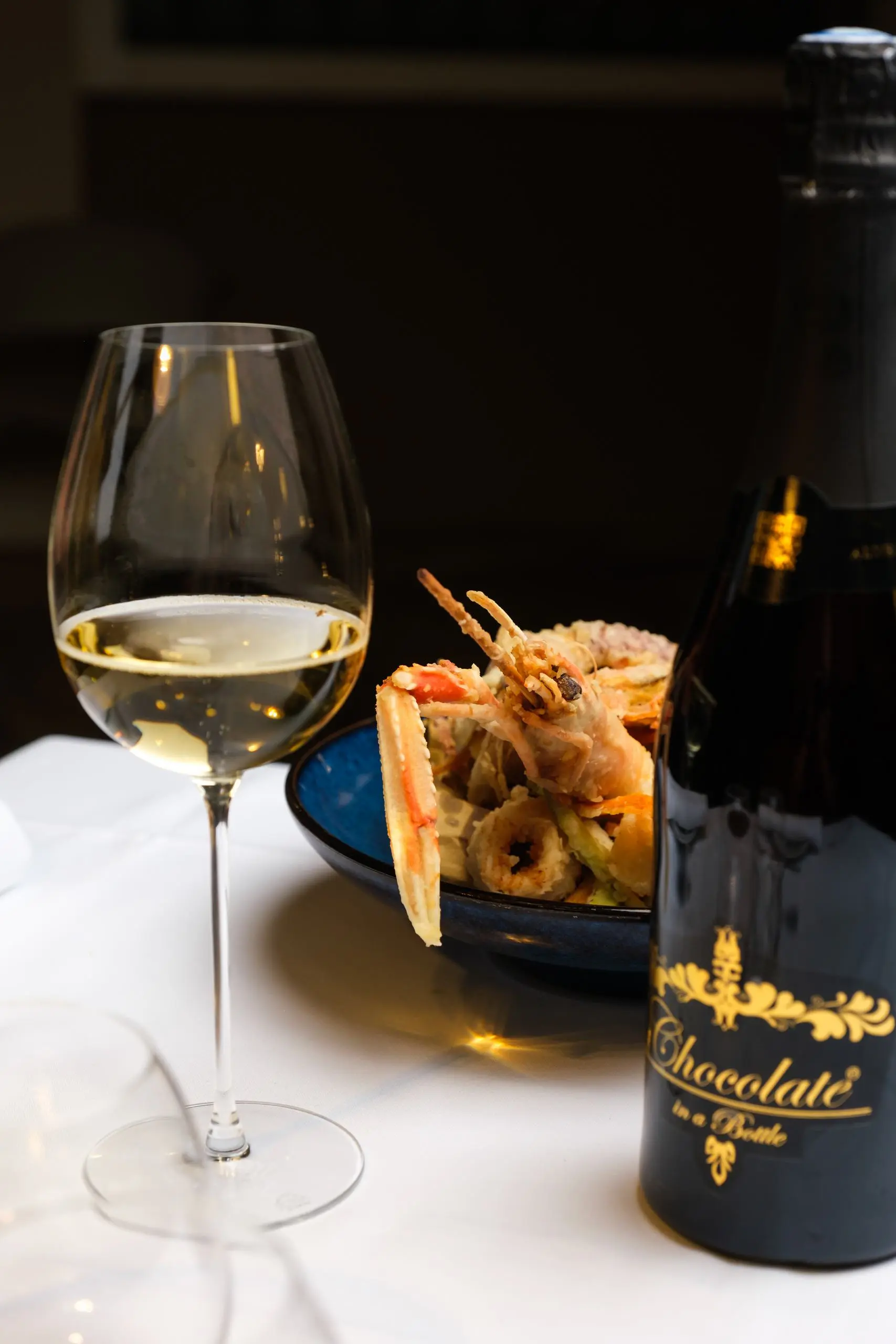 Frittura di mare con calamari, scampi e gamberi