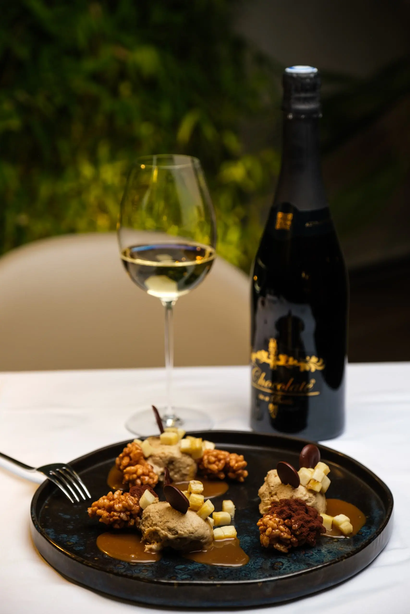 Mousse di banana e caramello salato con riso soffiato croccante